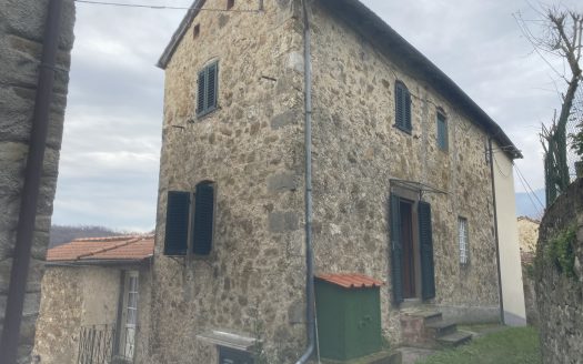 Casa in Vendita Bagni di Lucca